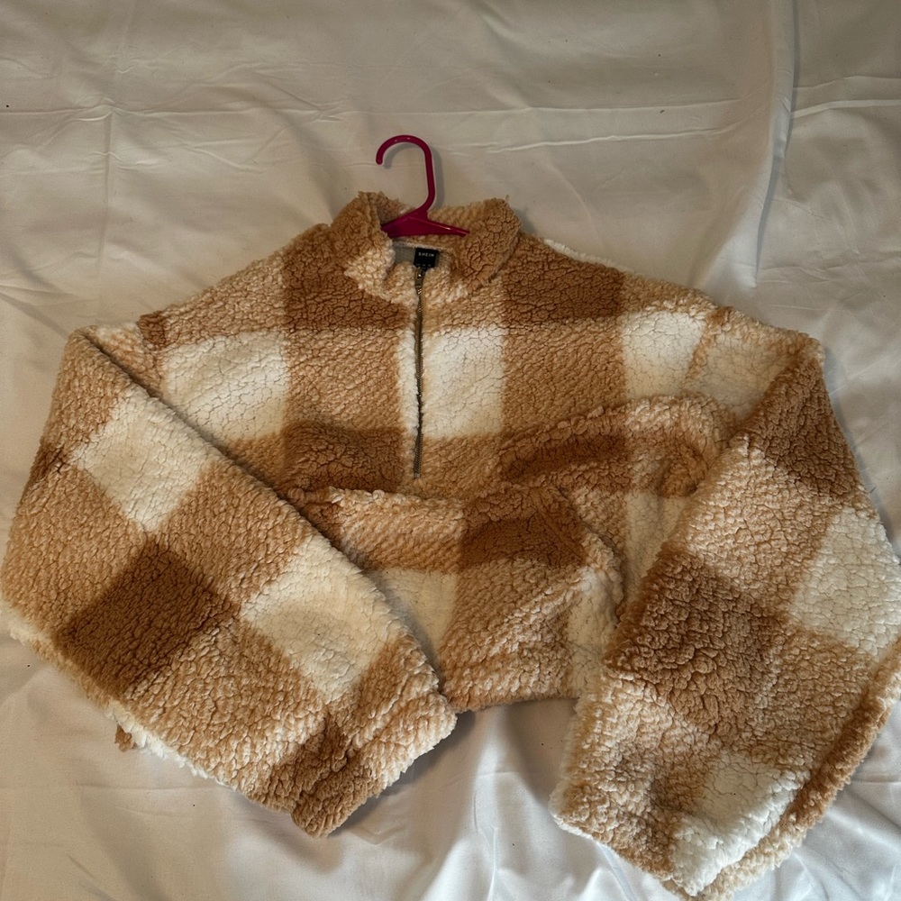 SHEIN Sherpa cropped 3/4 zip sweatshirt